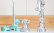 SMISKI Toothbrush Stands - Travel Ready