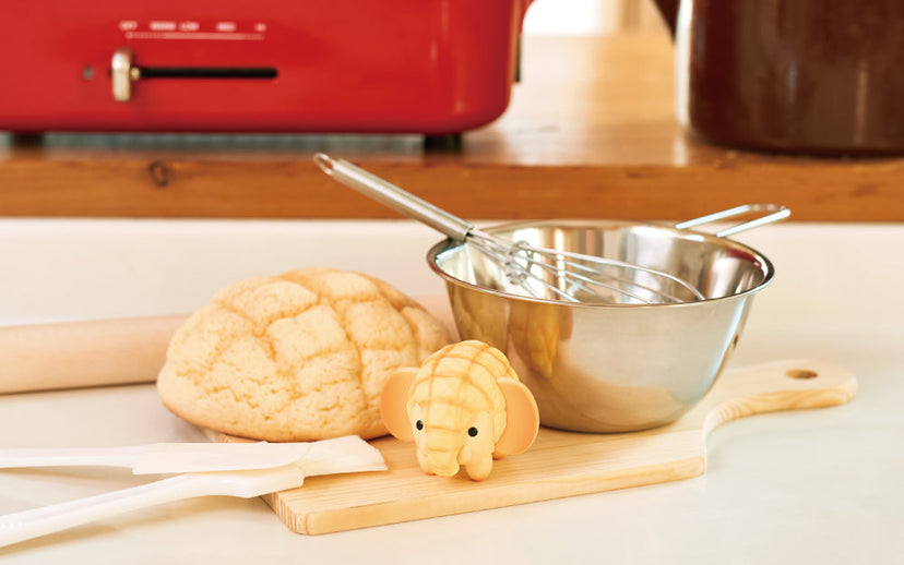 Animal Bakery Minifigure - Desk Display